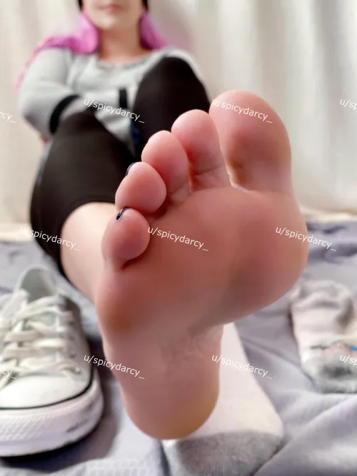 I have a treat for you loser, open wide