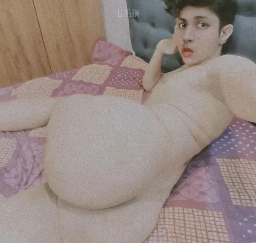 If I went down on you, would you return the favour by eating my ass?