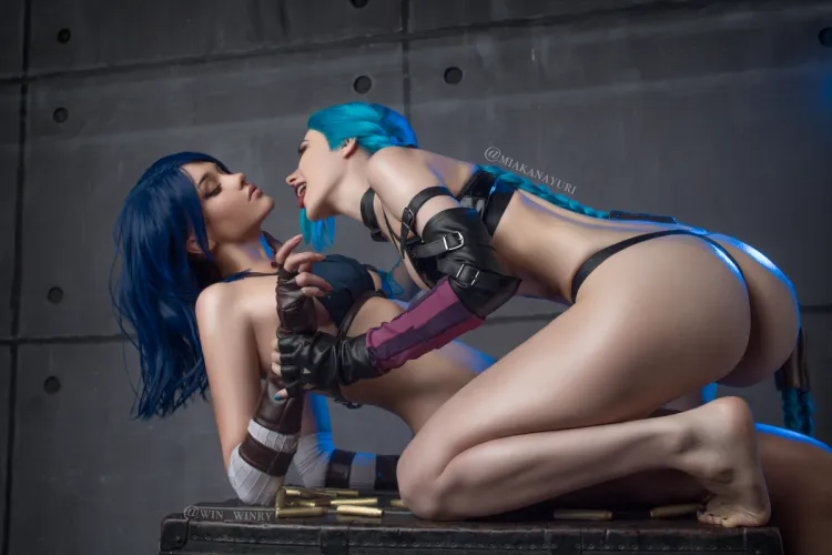 Jinx, Caitlyn cosplay by (Miakanayuri, Win Winry)
