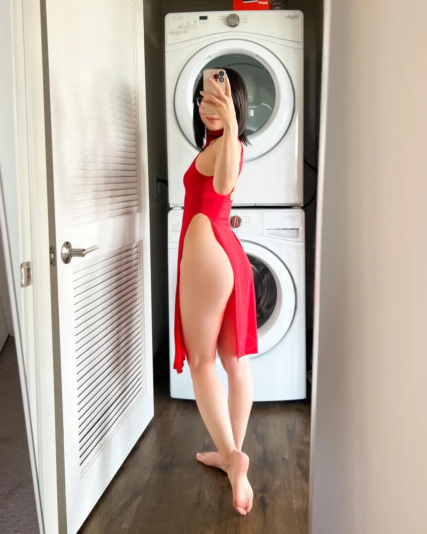 Legs and a bit of booty ;)