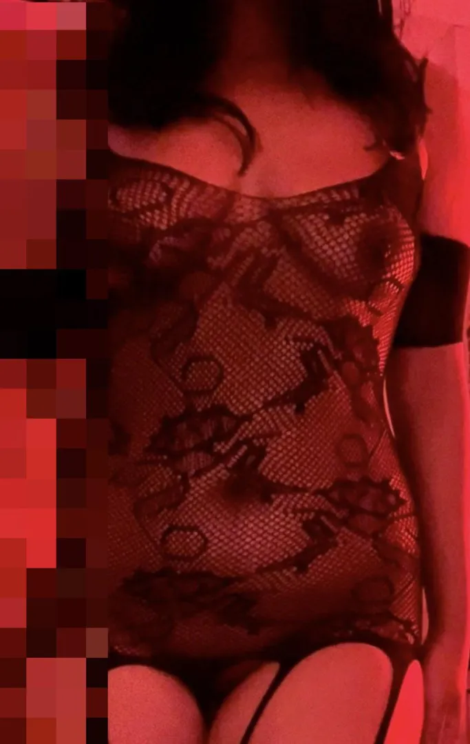 My partner wont give me attention when i look like this