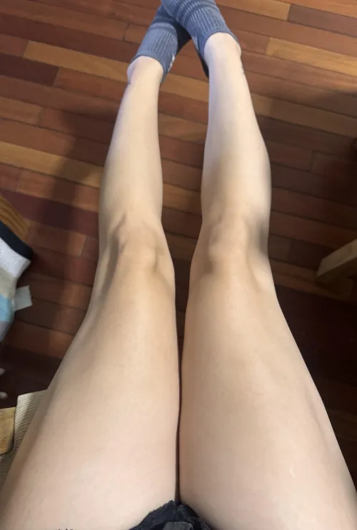 my pretty, feminine legs