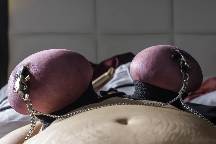 Old, tied-up and clamped juggs