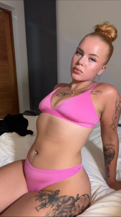 Onks kukaa muu tuhmal tuulella? 