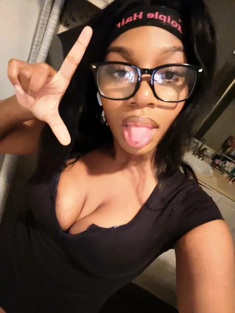 Serve your princess like a good bitch boy