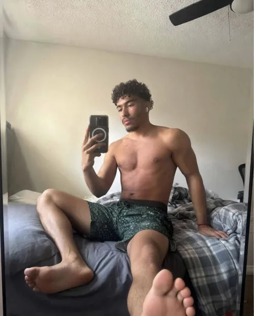 Tell me all the dirty stuff you’d do to my feet 