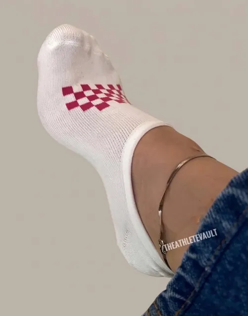Vans noshows on Goddess feet 