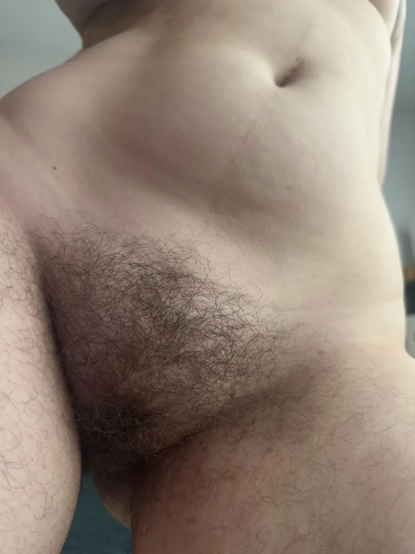 Whats better than a goddess with a bush?!