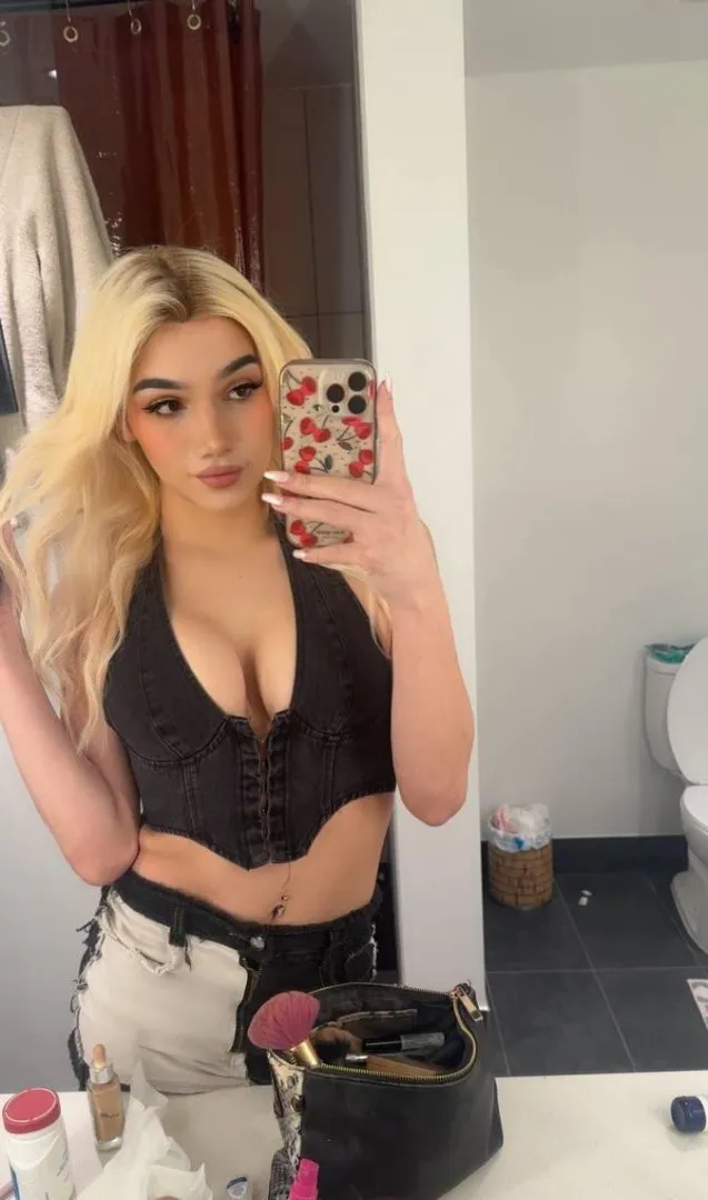 Would you be my weekend date?