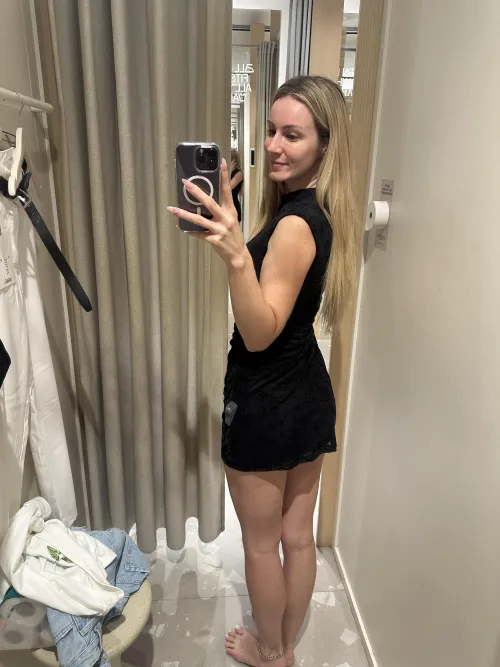 1989 just trying new dresses today