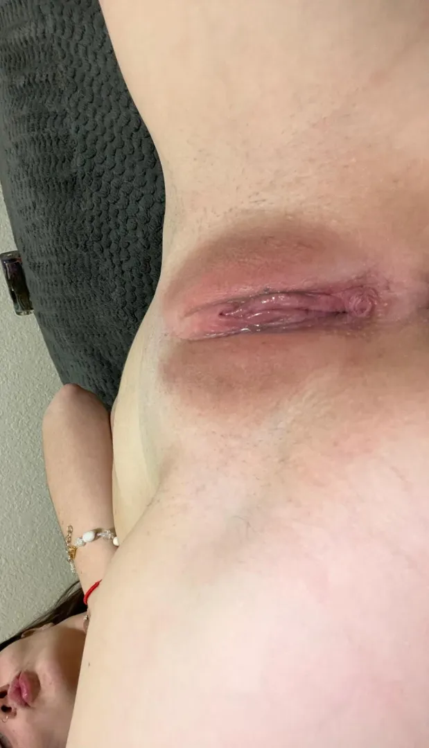 23F Good grip, tight hole and deep throat the whorely trinity 