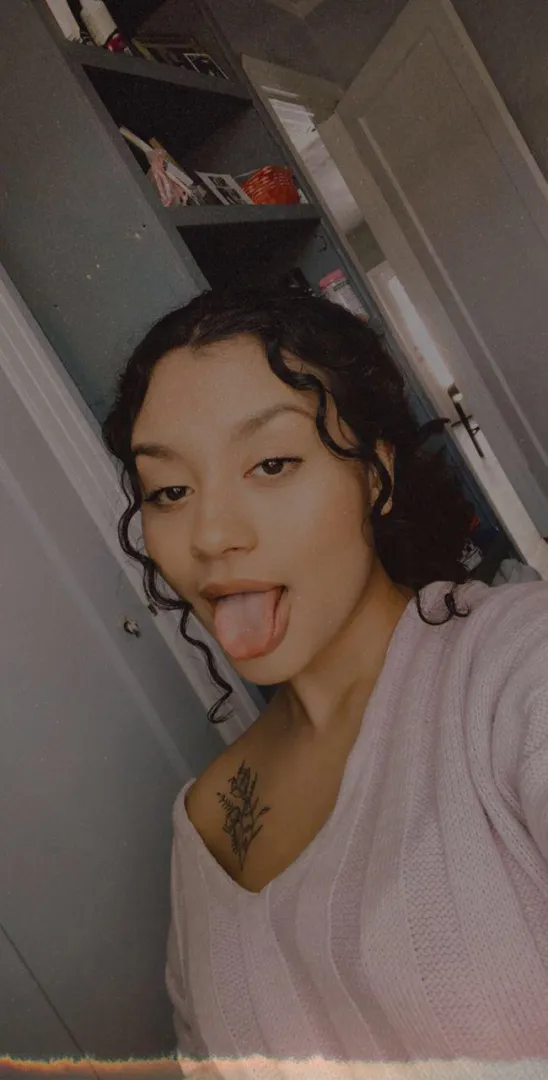 25F naughty babe from NJ, Would you want to fuck me tonight