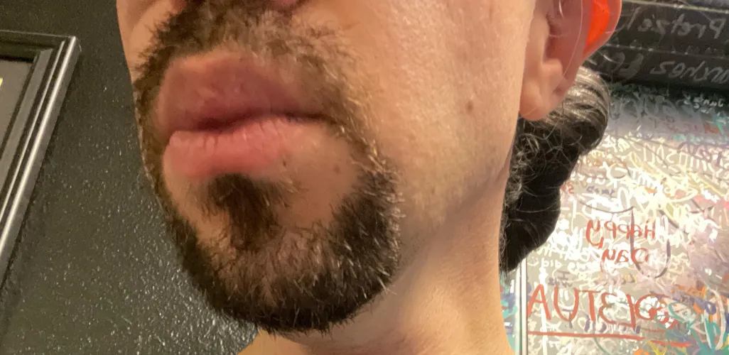 28 City: riverside, California looking to be a cock worshipping slut for married guys tonight 4/11. Click to read all plz.