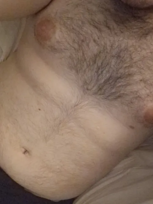 35yo bear from Italy, bored and looking for some slim/toned/muscular chasers to chat with | Snap: vacatomadar