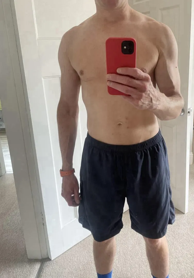 44 [M4F] #Birmingham,UK - slim, fit white male looking for younger