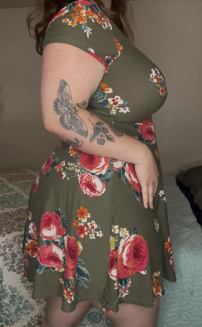 Can’t hide the curves under this dress