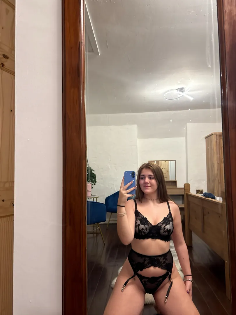 do i look good in this? ;)