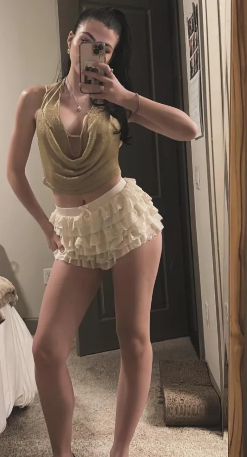 Do i look slutty enough?