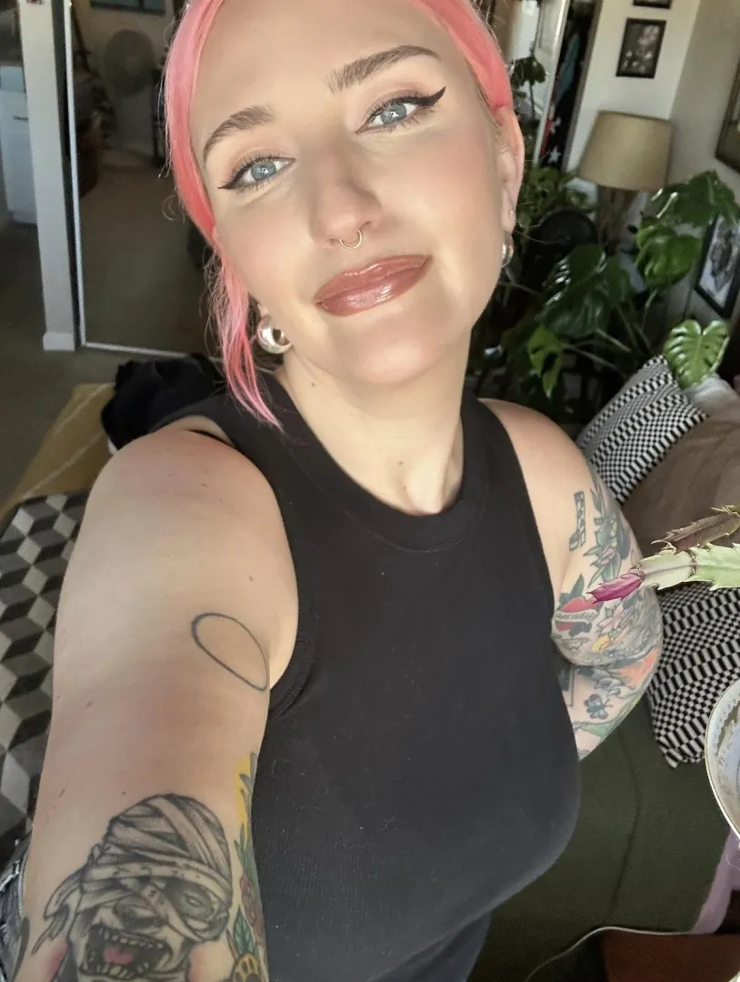 Excuse me. Some of you have forgotten EXACTLY who owns your money. So let me give you a visual reminder.