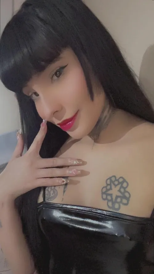 First 100 upvotes get all my nudes immediately.