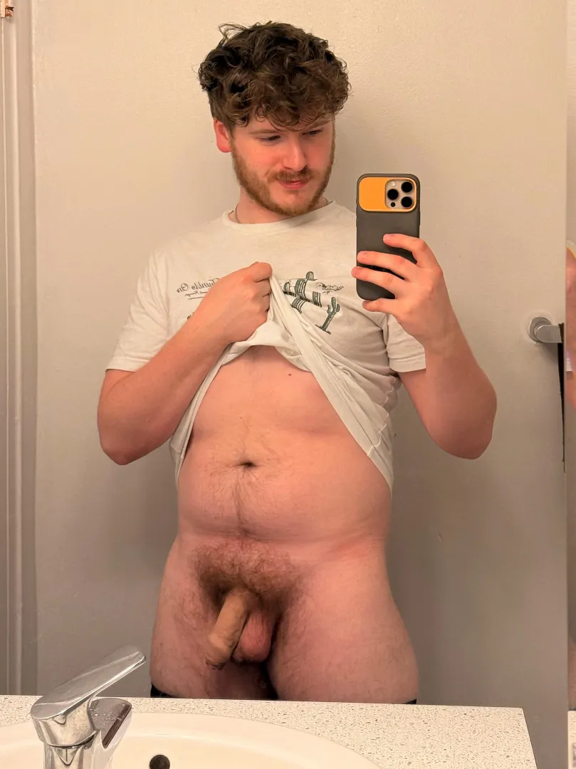 Follow the trail to my thick bush 