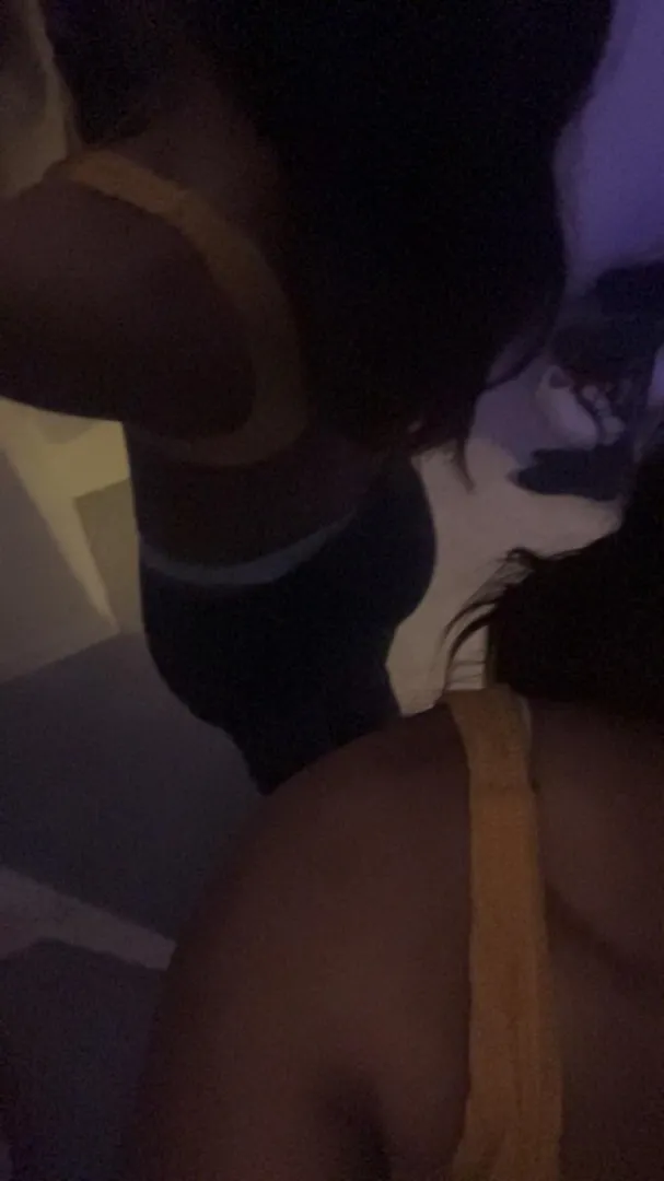 Ge mig en pil så klär jag av mig för dig i chatten ;)