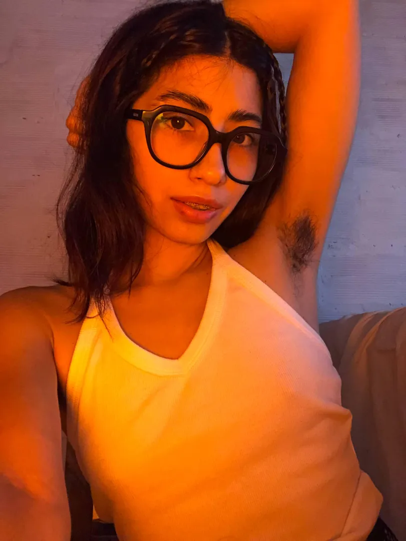 Good boys appreciate a natural girl