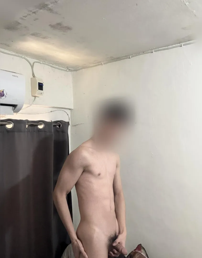 hit me up for customs