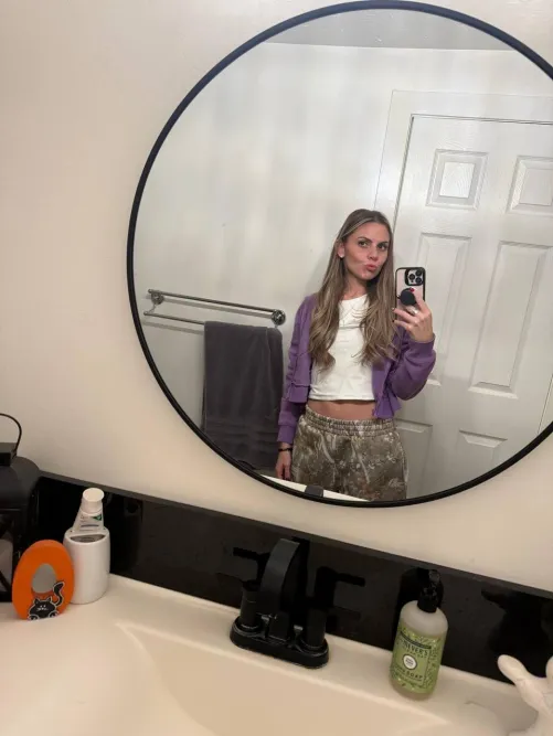 I think I’m still Hot and Fuckable, Agree with me? 