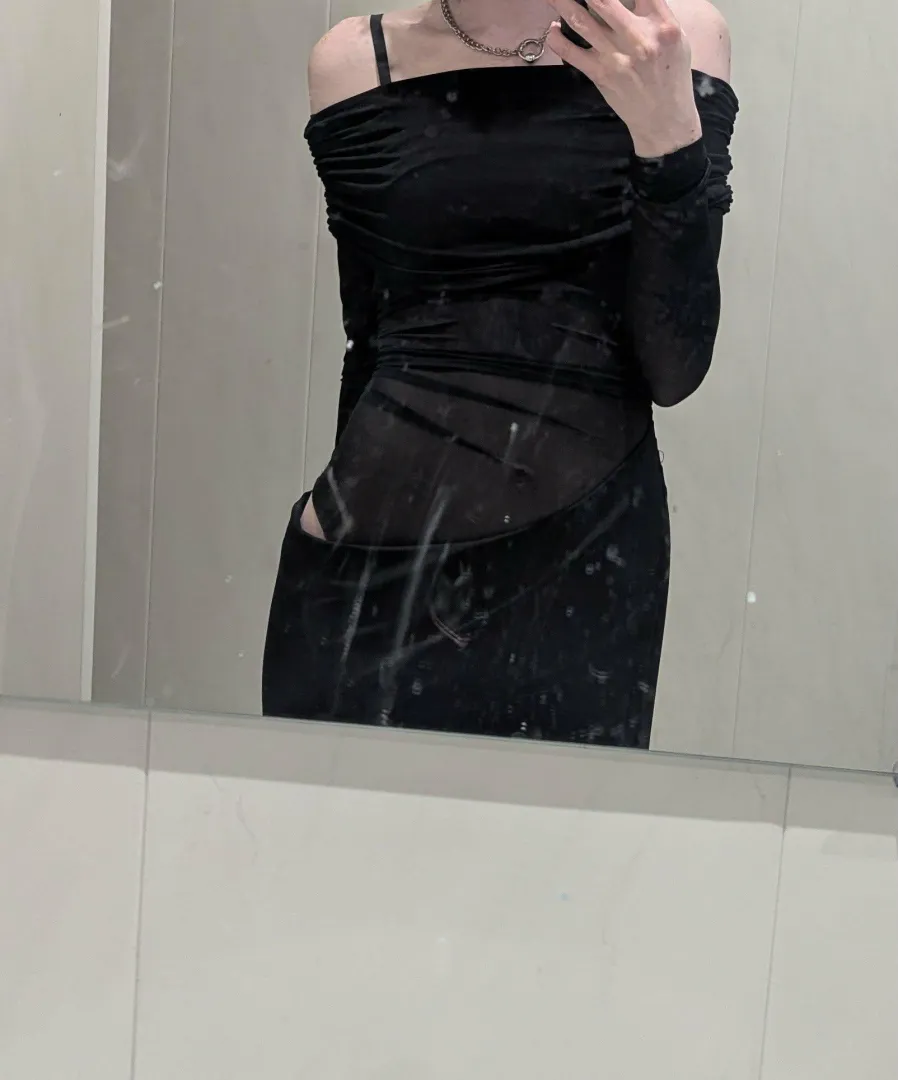 Lick the toothpaste off my mirror