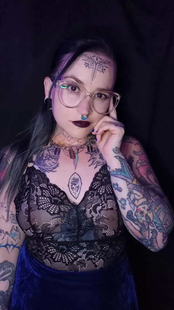 little bored, wanna fun with me?