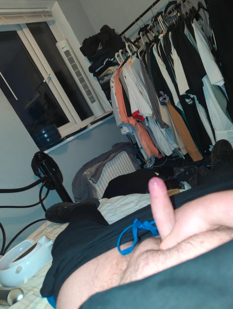 M 21 Hartlepool bi horny as fuck rn