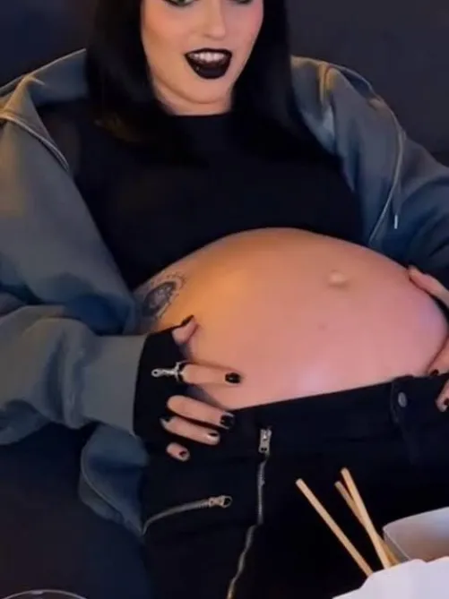 My Bloated Goth GF