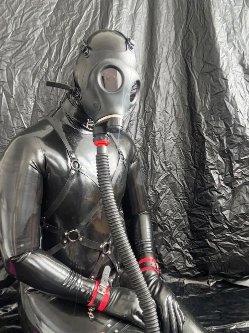 Nothing but a shiny Latex Drone