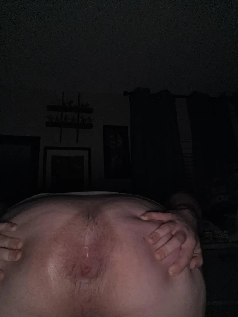 Omfg I need all of these massive dicks to breed me‍