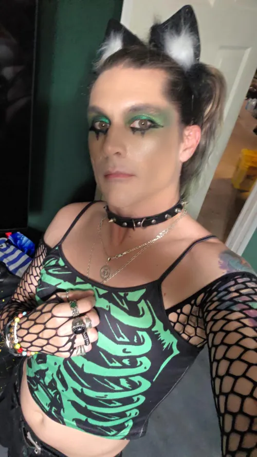 Sanford area, more of an emo femboy mostly. Looking for friends and people to go out and hang out so come connect with me at emo night.