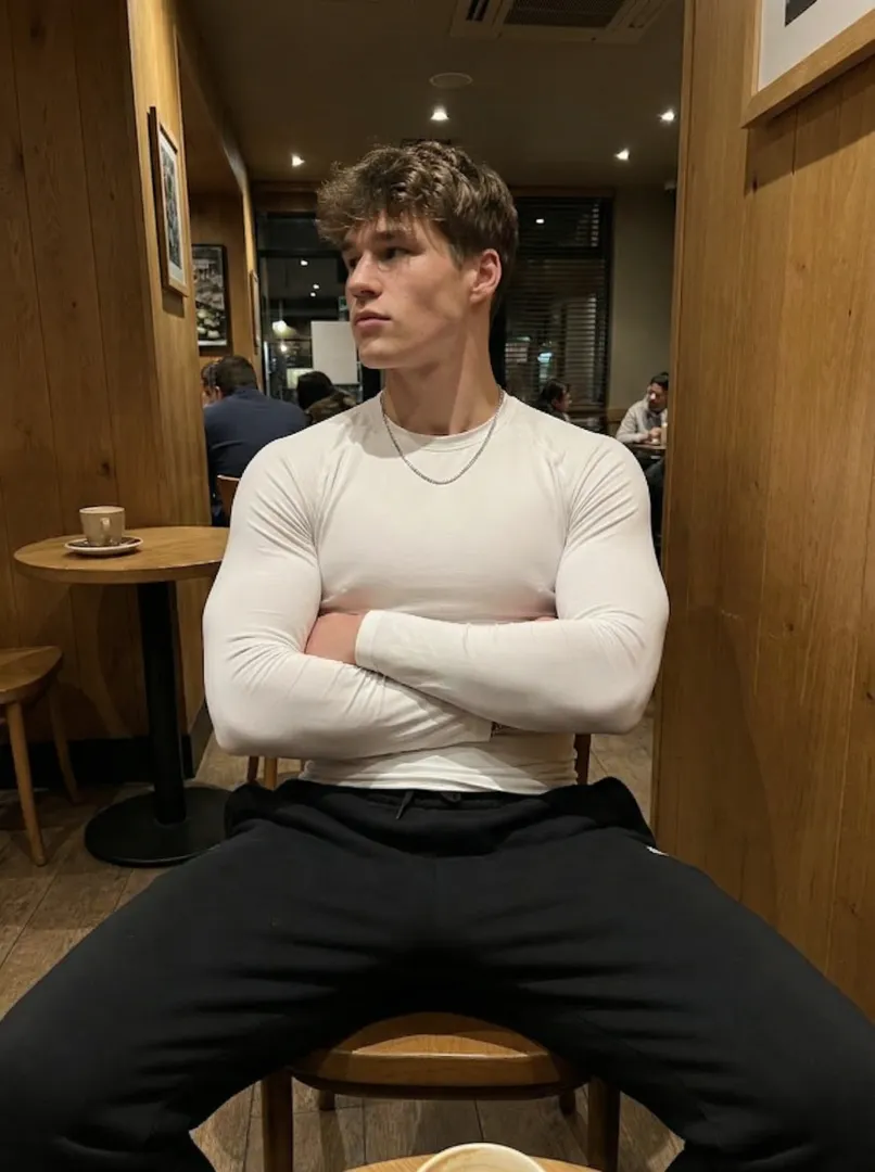 tight fit,right vibes