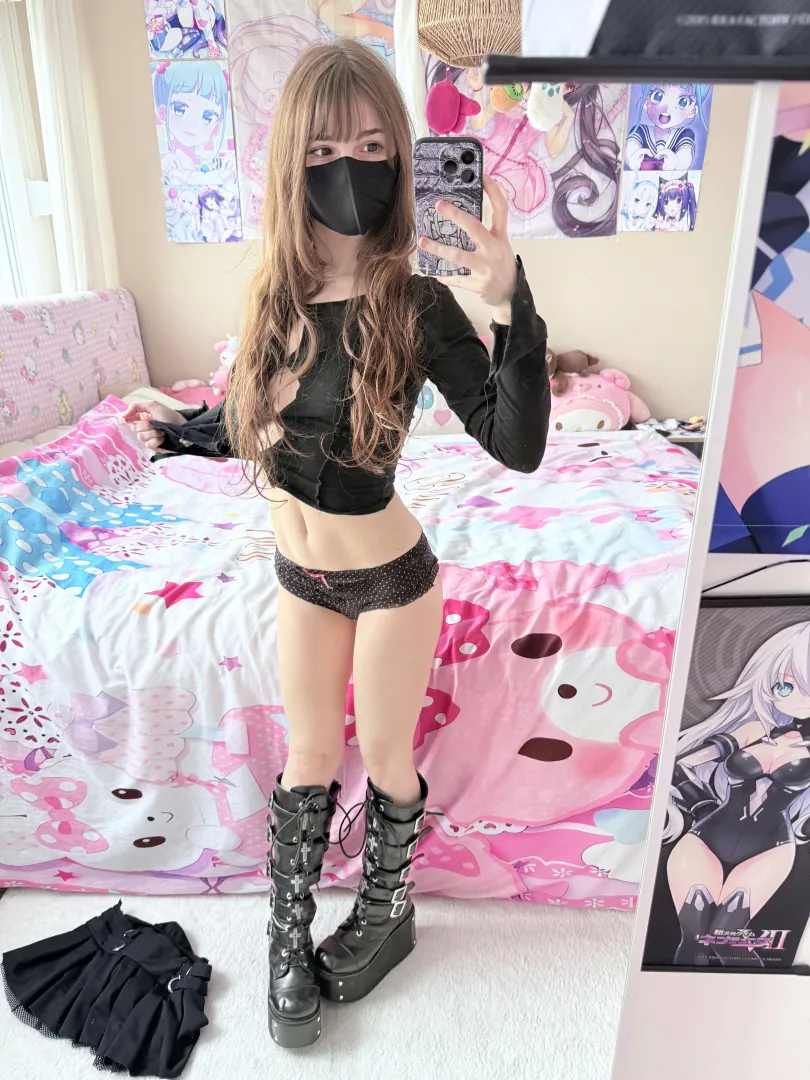 tiny doll ready for raw tension