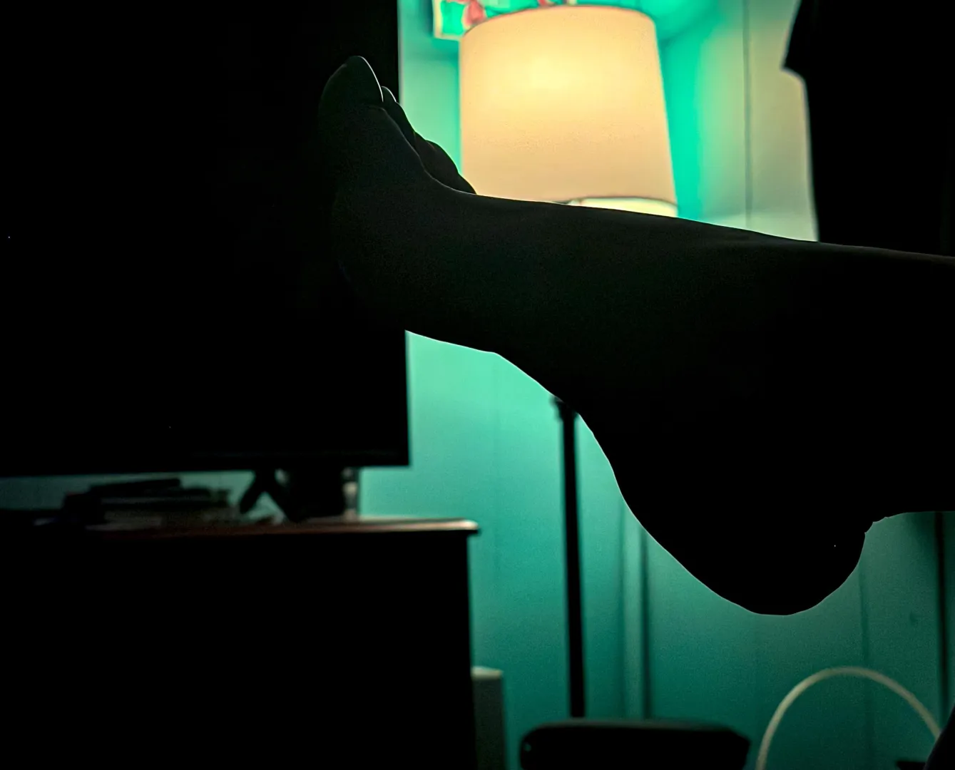 We make art out of feet.