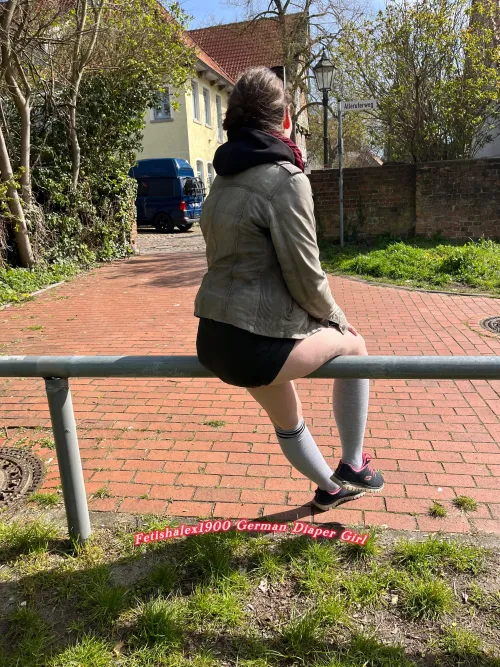 We won the how much you can hide your diaper without pants challange☺️