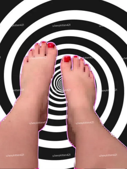 Your so very weak for perfectly pixelated Goddess feet 