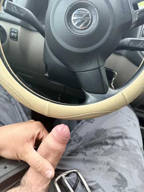 Καυλες στον δρόμο