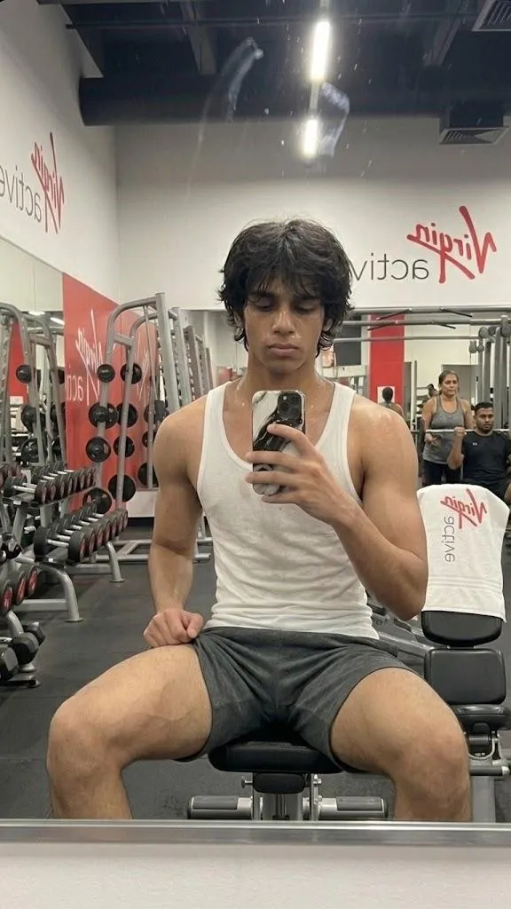 19 looking for a paypig