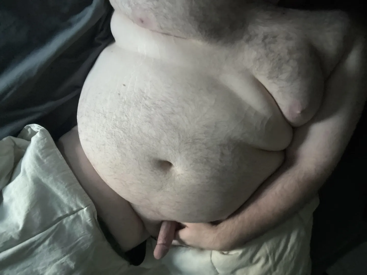 28 loved the lighting in this photo (location) Connecticut. Would love to have some fun!