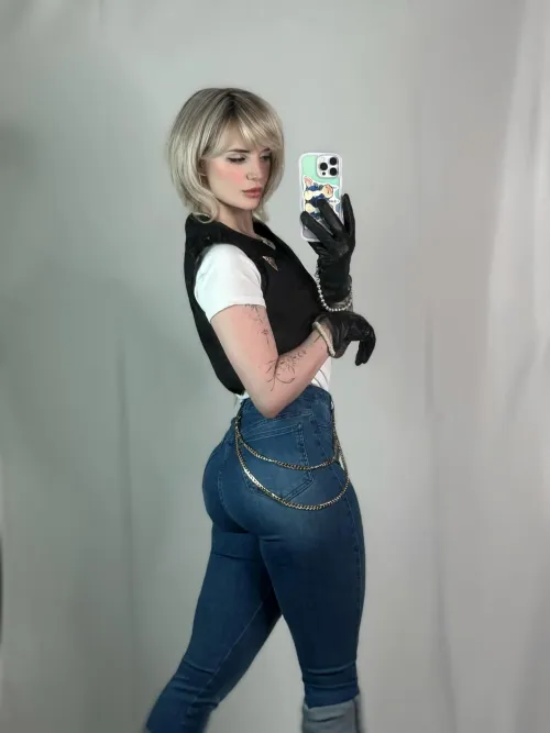 Android 18 cosplay (LeesiBB)