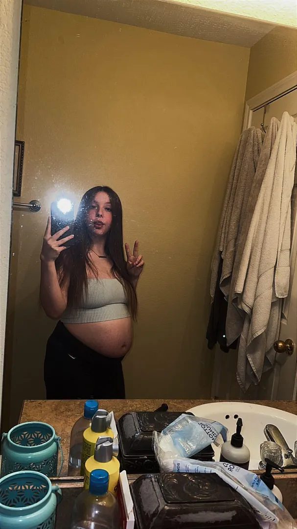 Answer me quickly. Will you fuck me yes or no