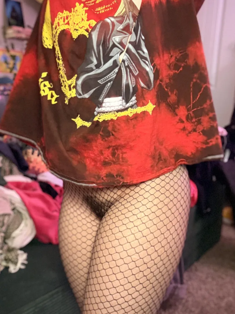 big stretch, lil’ tuft ;3