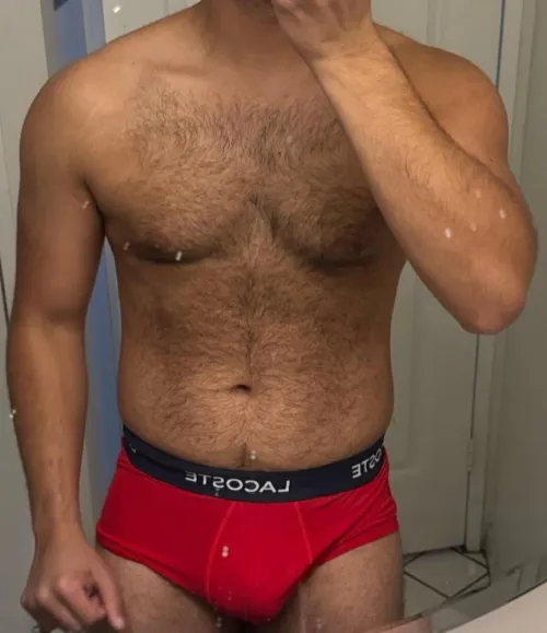 Bisexual guy at M4? What’s the vibe like?