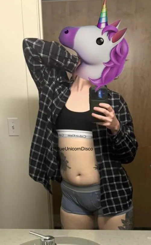 Boxer brief pics in my sub's bathroom [selling]