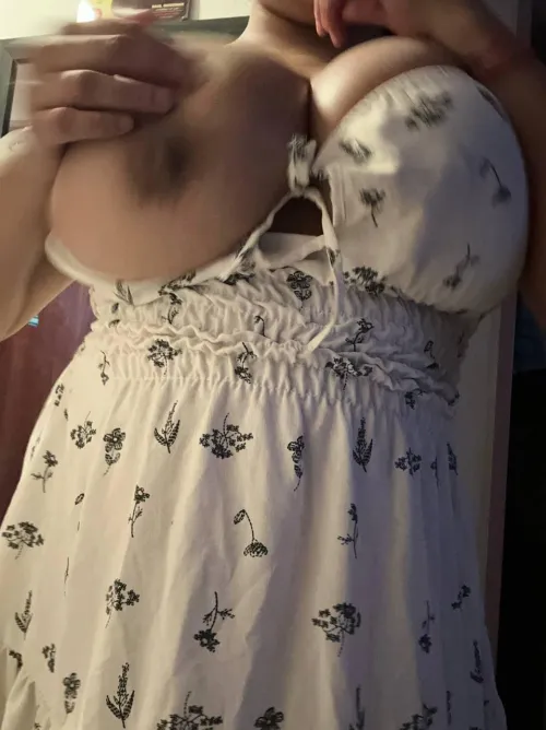 Coat my giant tits in your cum and hot piss